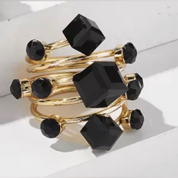 Jewelry - Black stone ring cluster on gold layered ring - costume jewelry - size 8